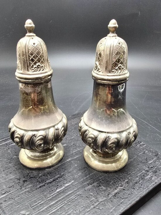 Vintage Silver Plated Salt & Pepper Shakers Ornate Design Removable Lids HS263 - Picture 1 of 7